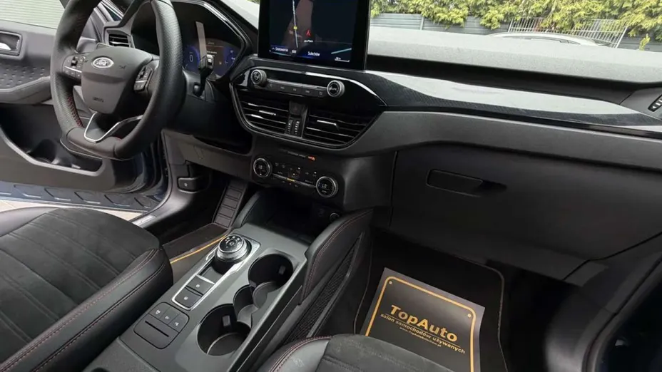 FORD Kuga -