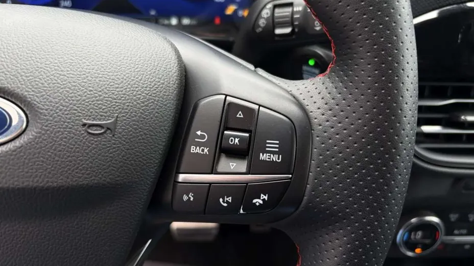 FORD Kuga -