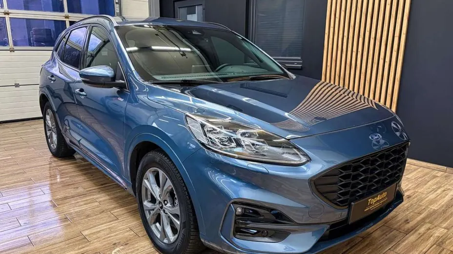 FORD Kuga -