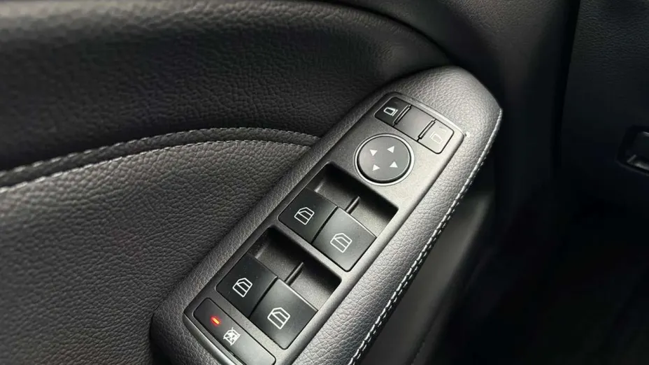 MERCEDES-BENZ B Klasa -