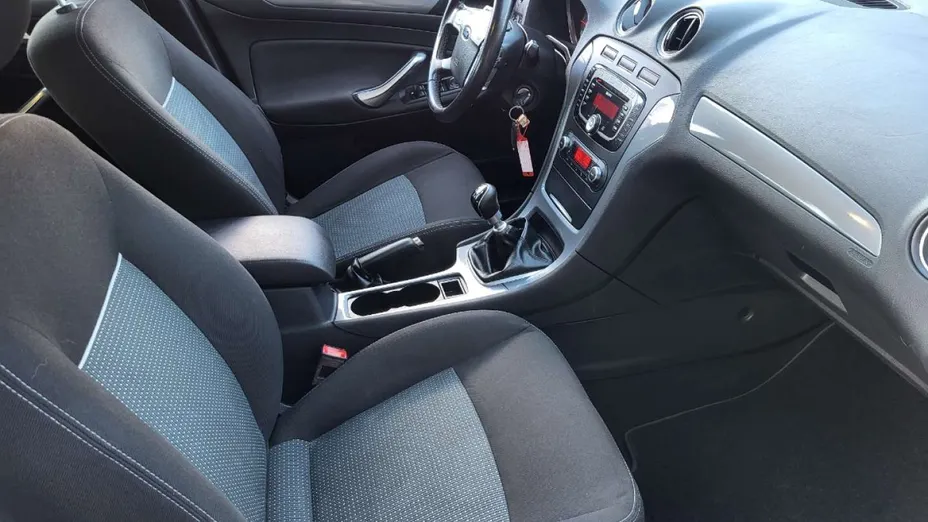 FORD Mondeo -
