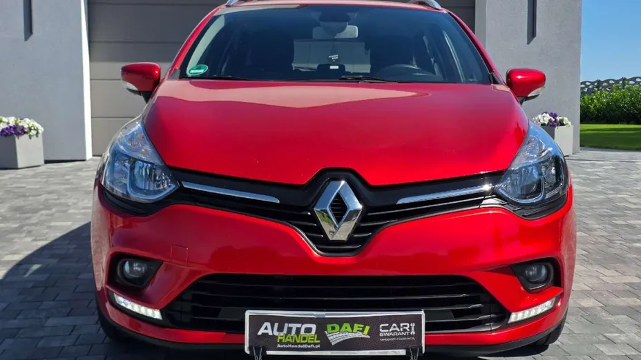RENAULT Clio -
