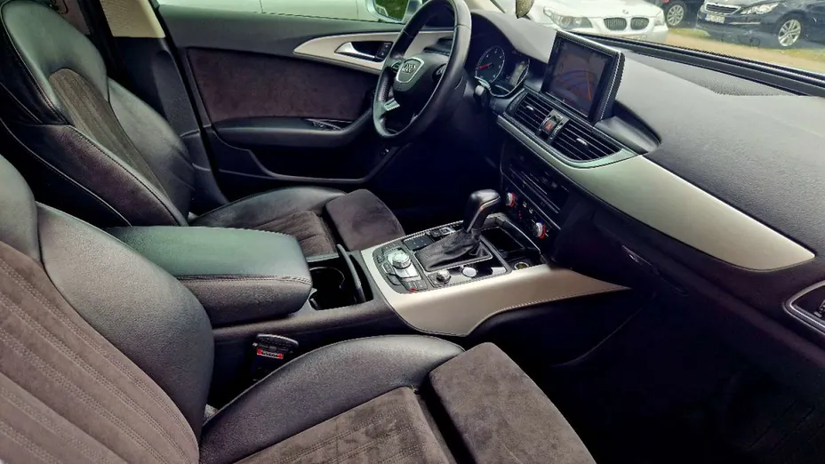 AUDI A6 -
