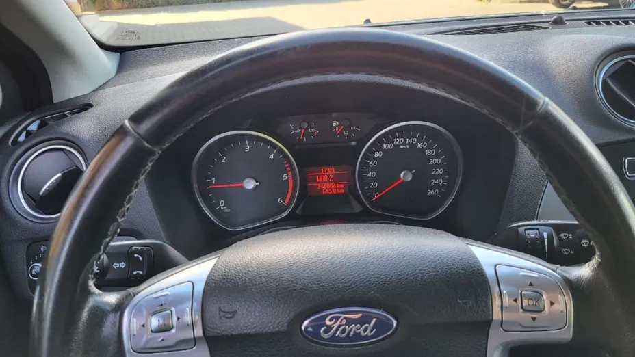 FORD Mondeo -