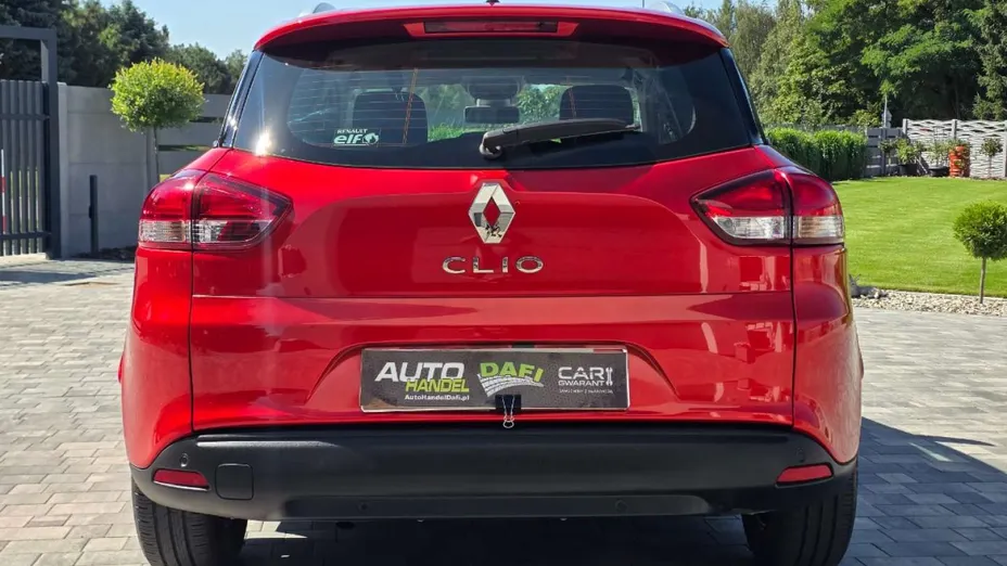 RENAULT Clio -