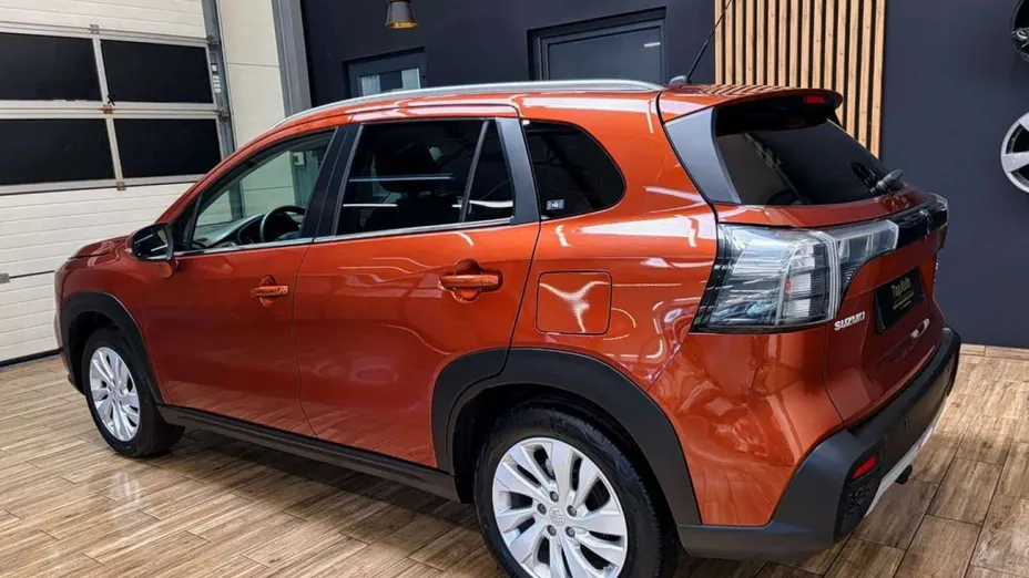 SUZUKI SX4 -