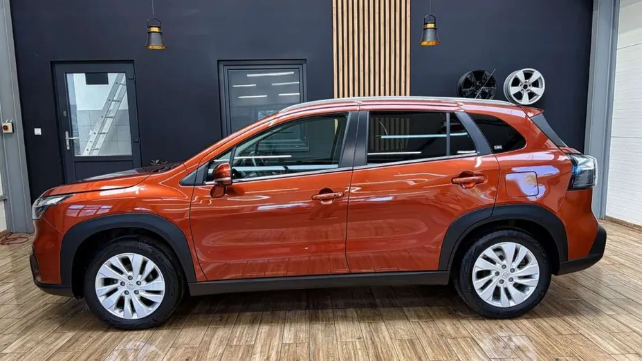 SUZUKI SX4 -