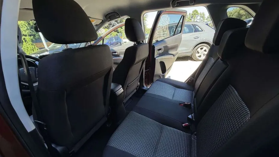 SUZUKI SX4 -