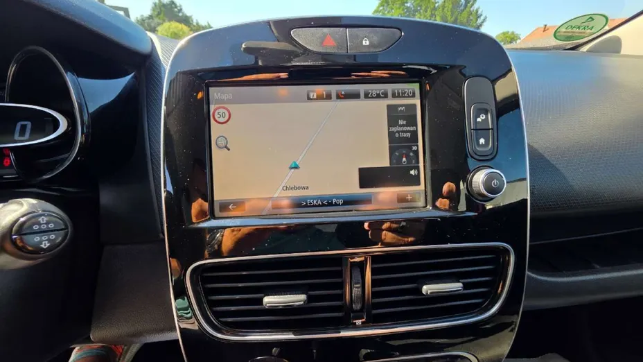 RENAULT Clio -