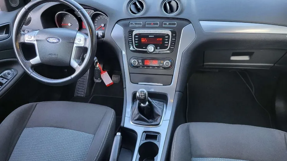 FORD Mondeo -