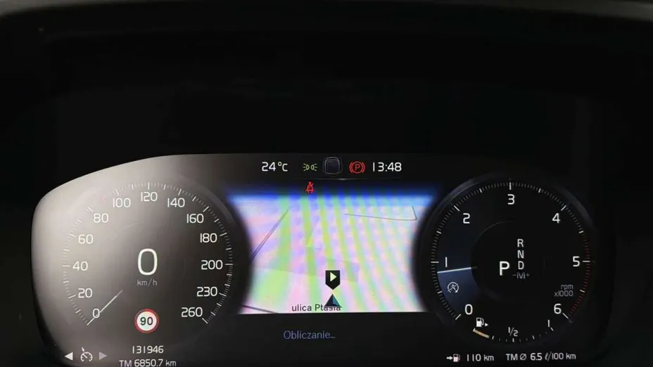 VOLVO XC40 -