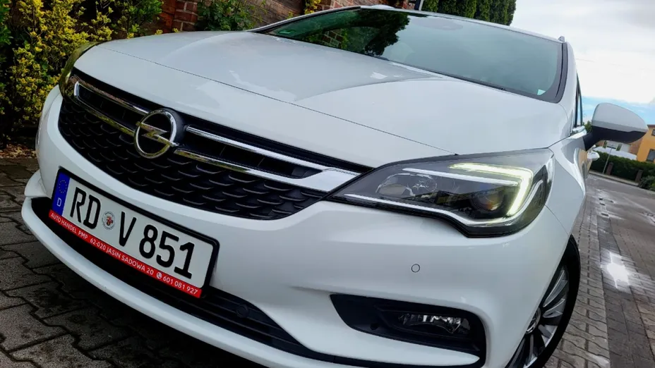 OPEL Astra -