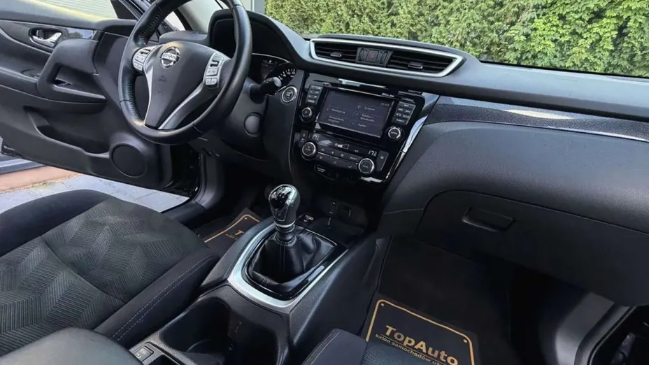 NISSAN X-Trail -