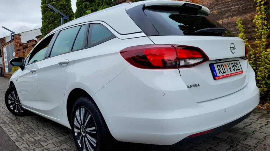 OPEL Astra -