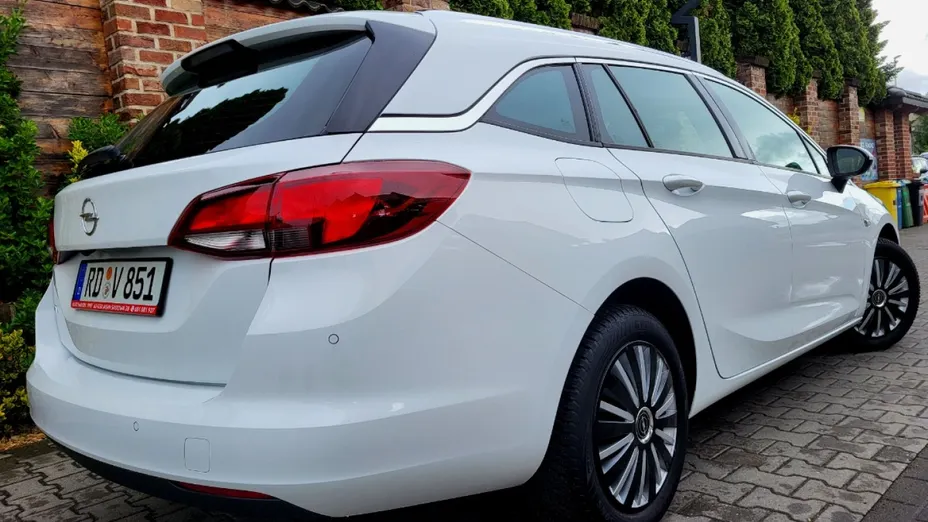 OPEL Astra -