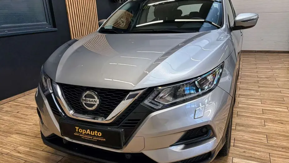 NISSAN Qashqai -