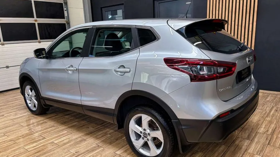 NISSAN Qashqai -