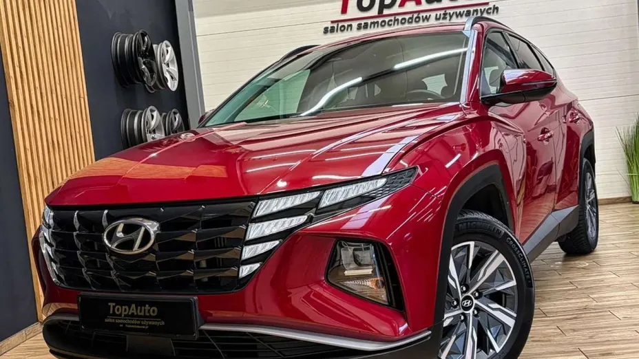 HYUNDAI Tucson -