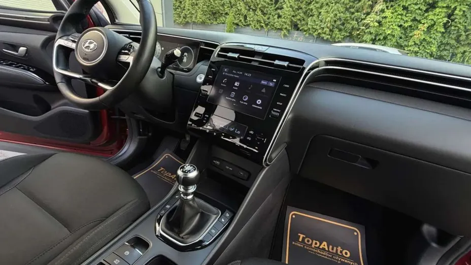 HYUNDAI Tucson -