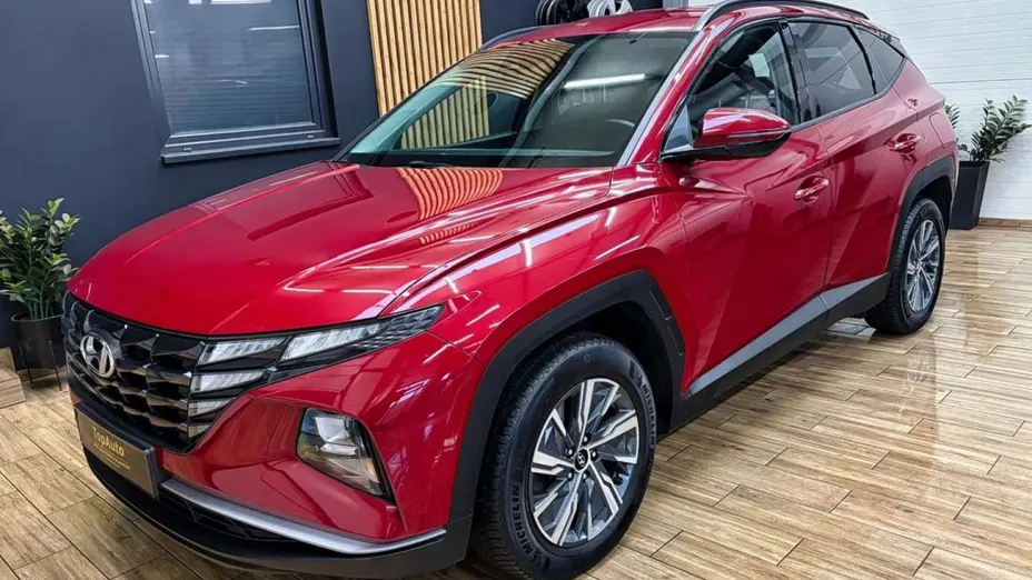 HYUNDAI Tucson -