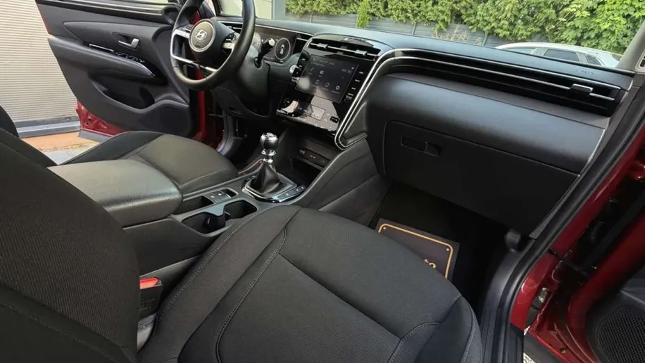 HYUNDAI Tucson -