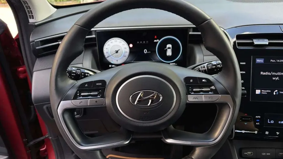 HYUNDAI Tucson -