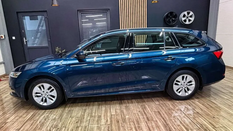 SKODA Octavia -