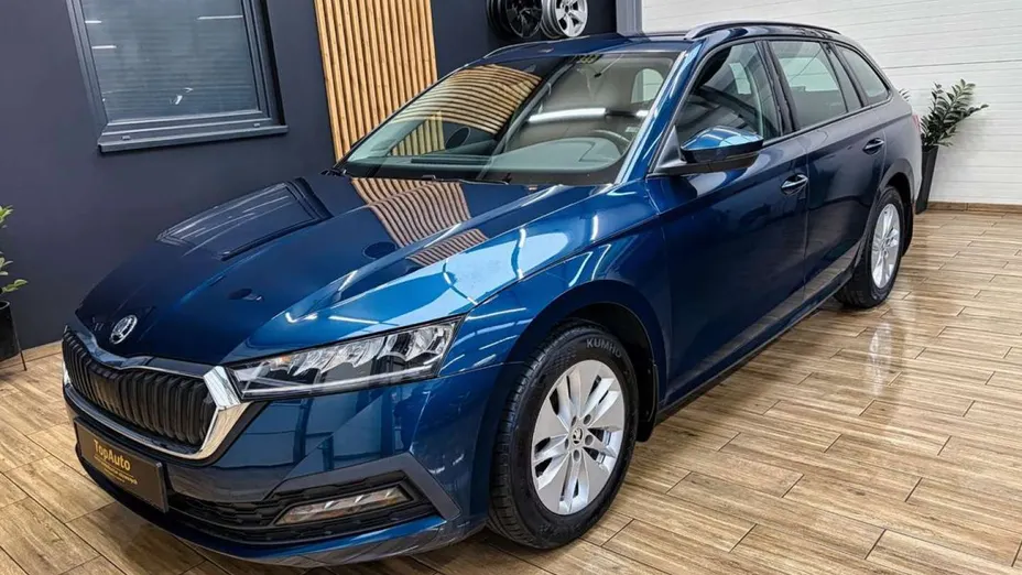 SKODA Octavia -
