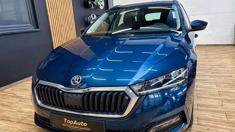SKODA Octavia -