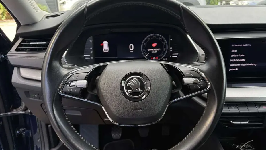 SKODA Octavia -