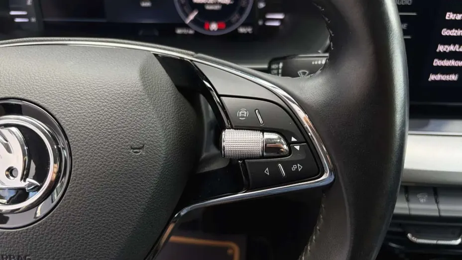 SKODA Octavia -