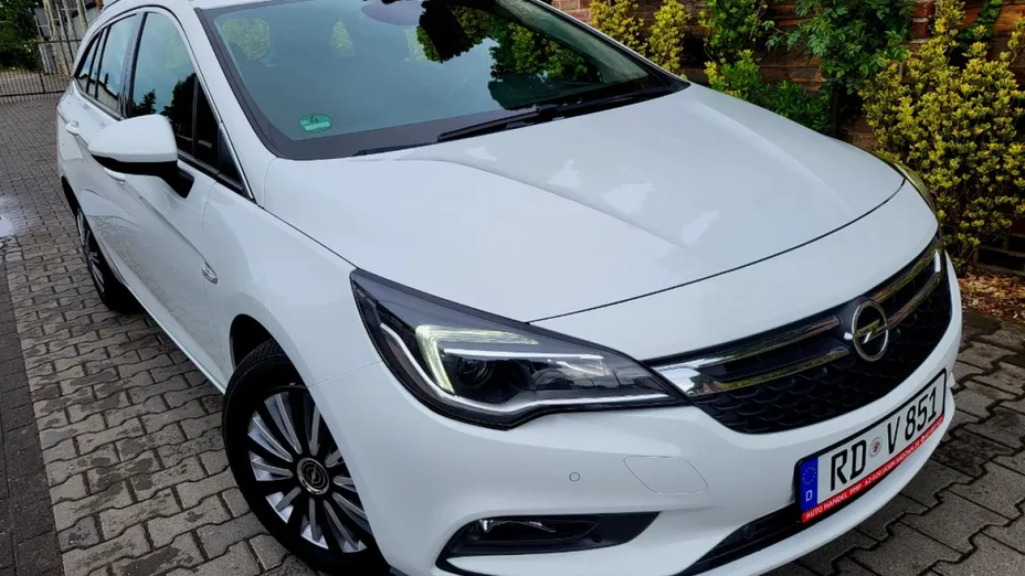 OPEL Astra -