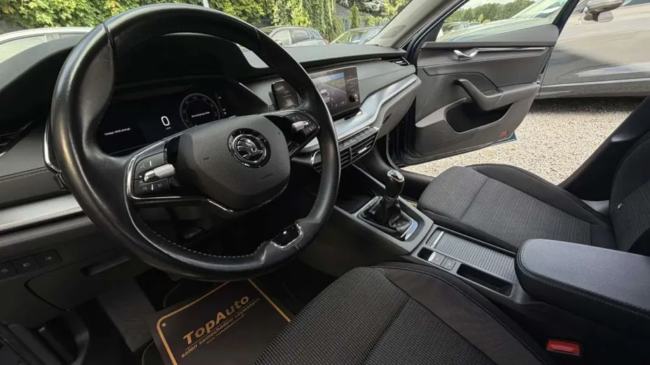 SKODA Octavia -