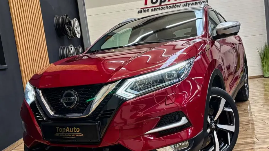 NISSAN Qashqai -