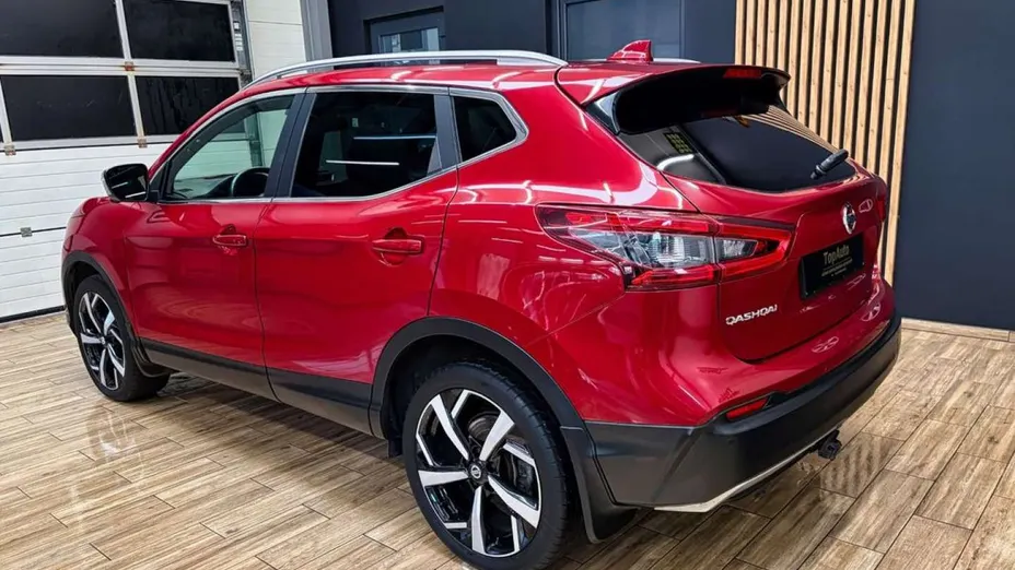 NISSAN Qashqai -