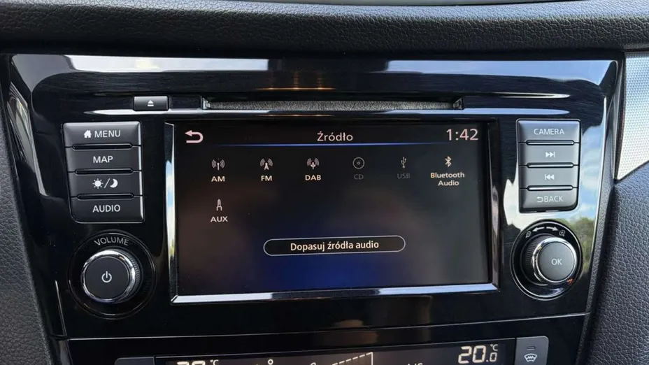 NISSAN Qashqai -