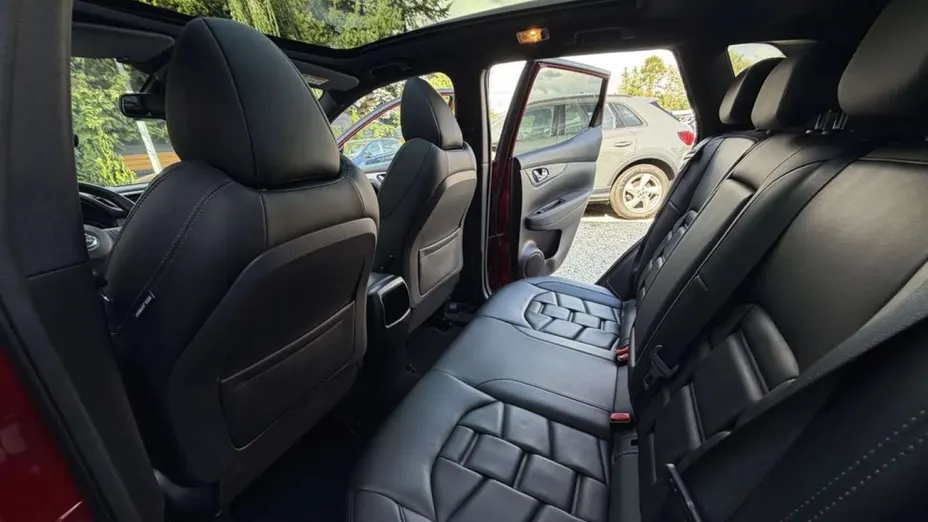 NISSAN Qashqai -
