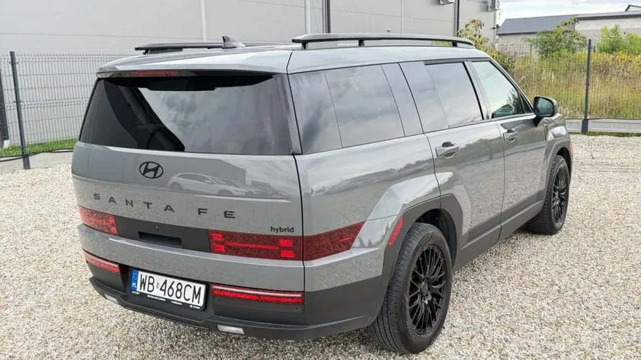 HYUNDAI Santa Fe -