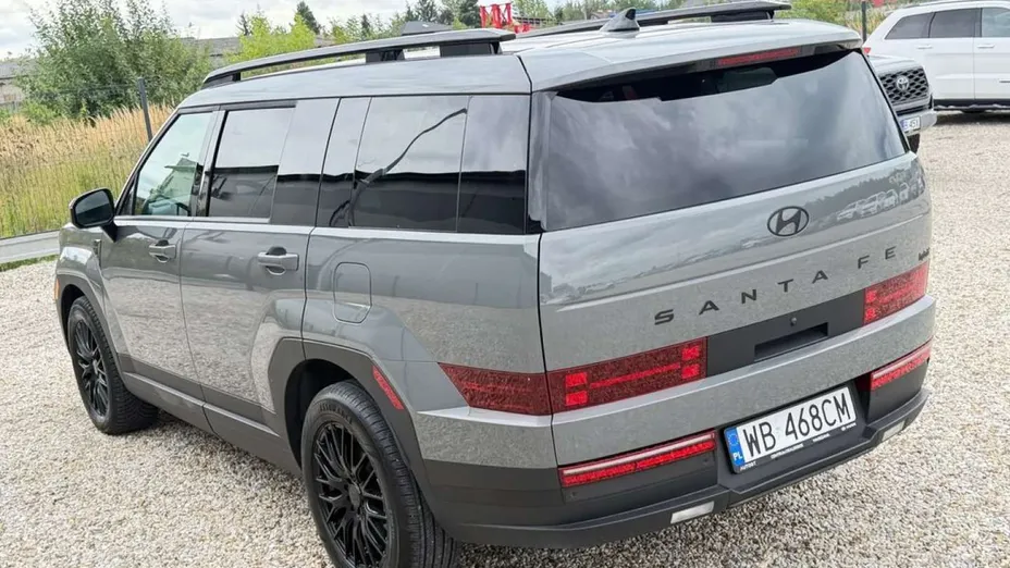 HYUNDAI Santa Fe -