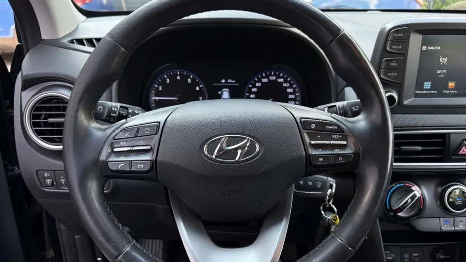 HYUNDAI Kona -