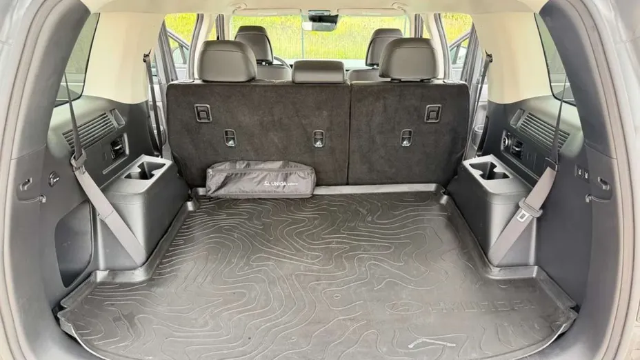 HYUNDAI Santa Fe -