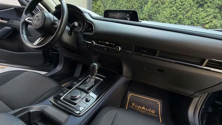 MAZDA CX-30 -