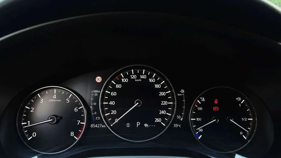 MAZDA CX-30 -
