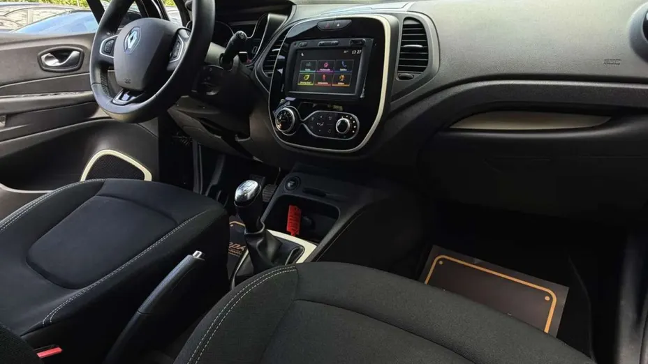 RENAULT Captur -