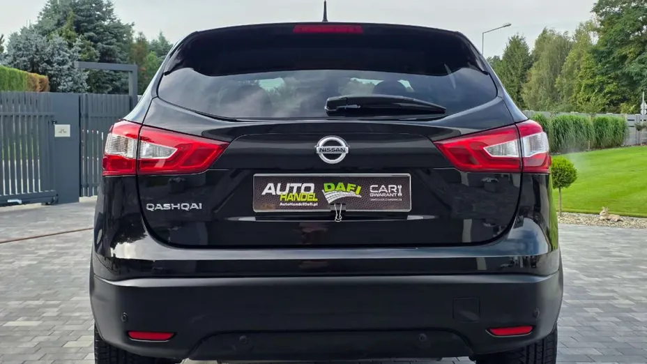 NISSAN Qashqai -