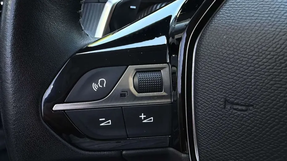PEUGEOT 2008 -