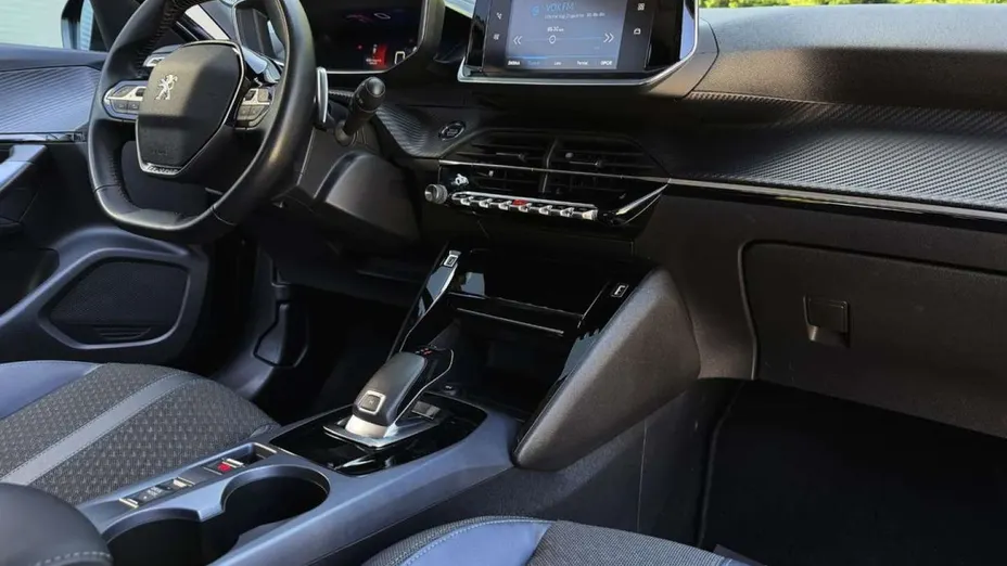 PEUGEOT 2008 -