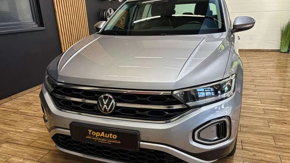 VOLKSWAGEN T-ROC -
