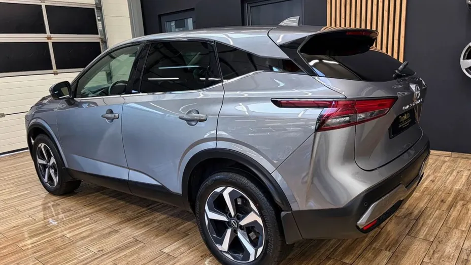 NISSAN Qashqai -