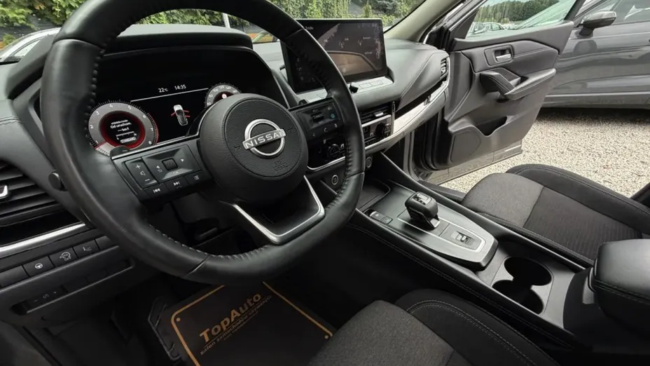 NISSAN Qashqai -